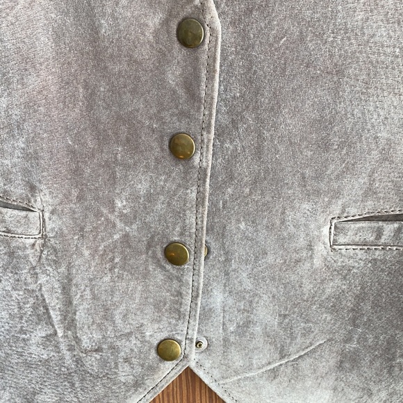 Vintage 80’s Leather vest in soft brown. Size XL. - Picture 6 of 8